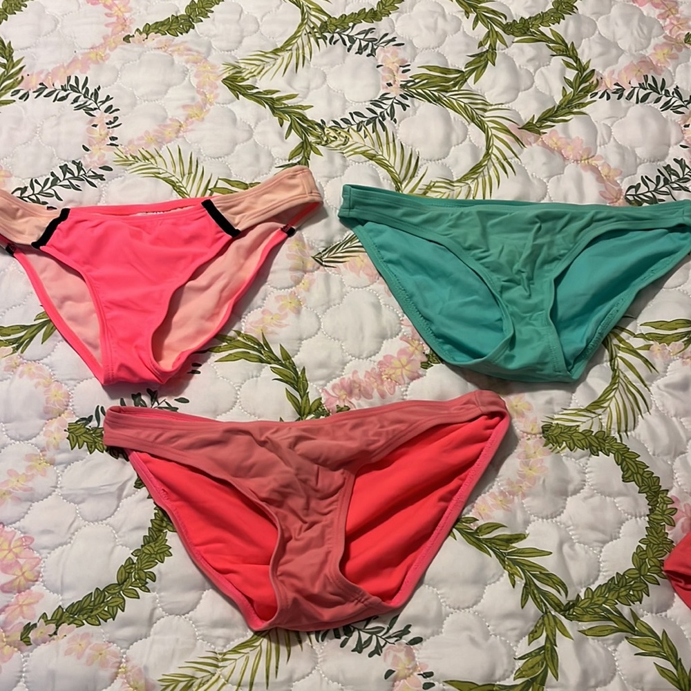 Xhilaration Bikini Bottoms- Pink/light pink, shade of green and pink